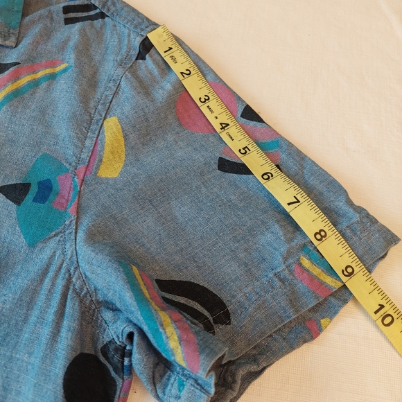 #takepride Geometric Gay Pride Flag Blue Button Up Short Sleeve Shirt Size L - Picture 9 of 10